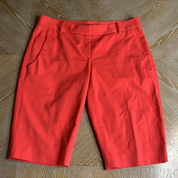 THEORY Red Bermuda Shorts 6 - Picture 1 of 6